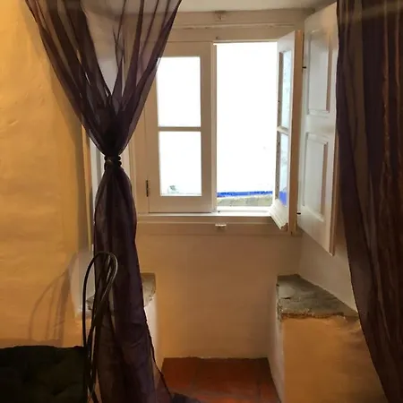 The Castle House - Unique Places * Όμπιδος